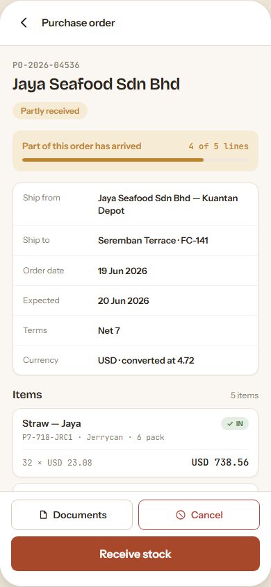 Pesanan belian Fivooo pada telefon dengan data demo: pesanan diterima sebahagian dengan hantar dari, hantar ke, item dan butang Terima stok